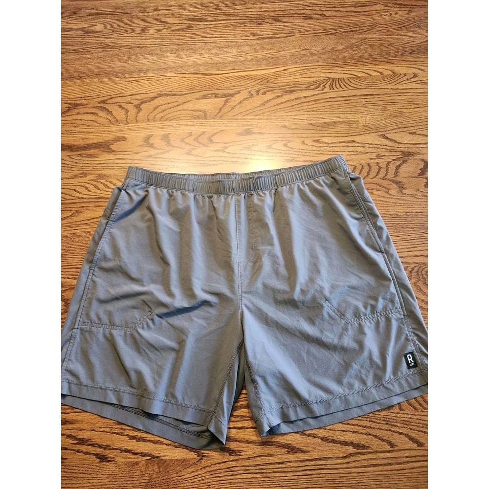 Rhone Essentials 7" Shorts Mens Gray Size‎ XL Athletic Workout Training Gym